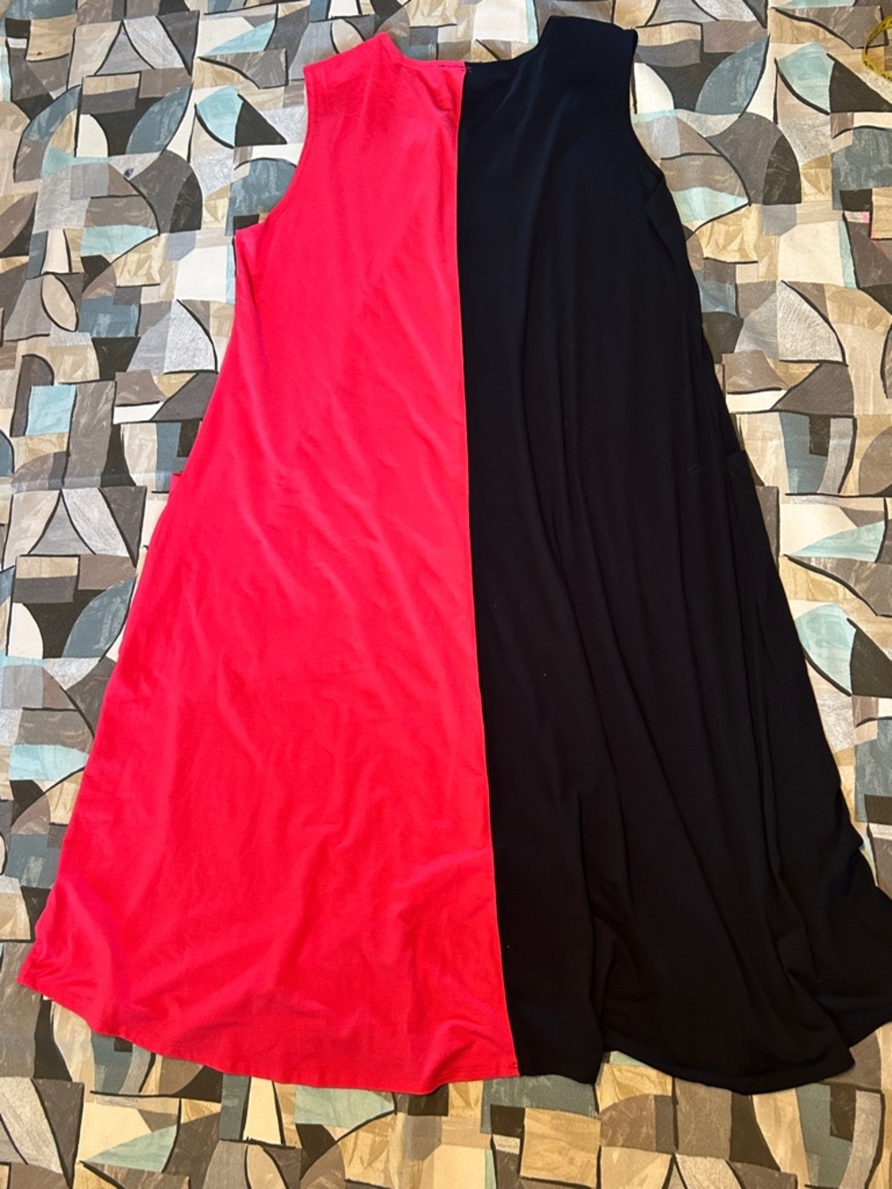 Sleeveless Colorblock Asymmetrical Midi Dress in Black & Hot Pink - Picture 6 of 7